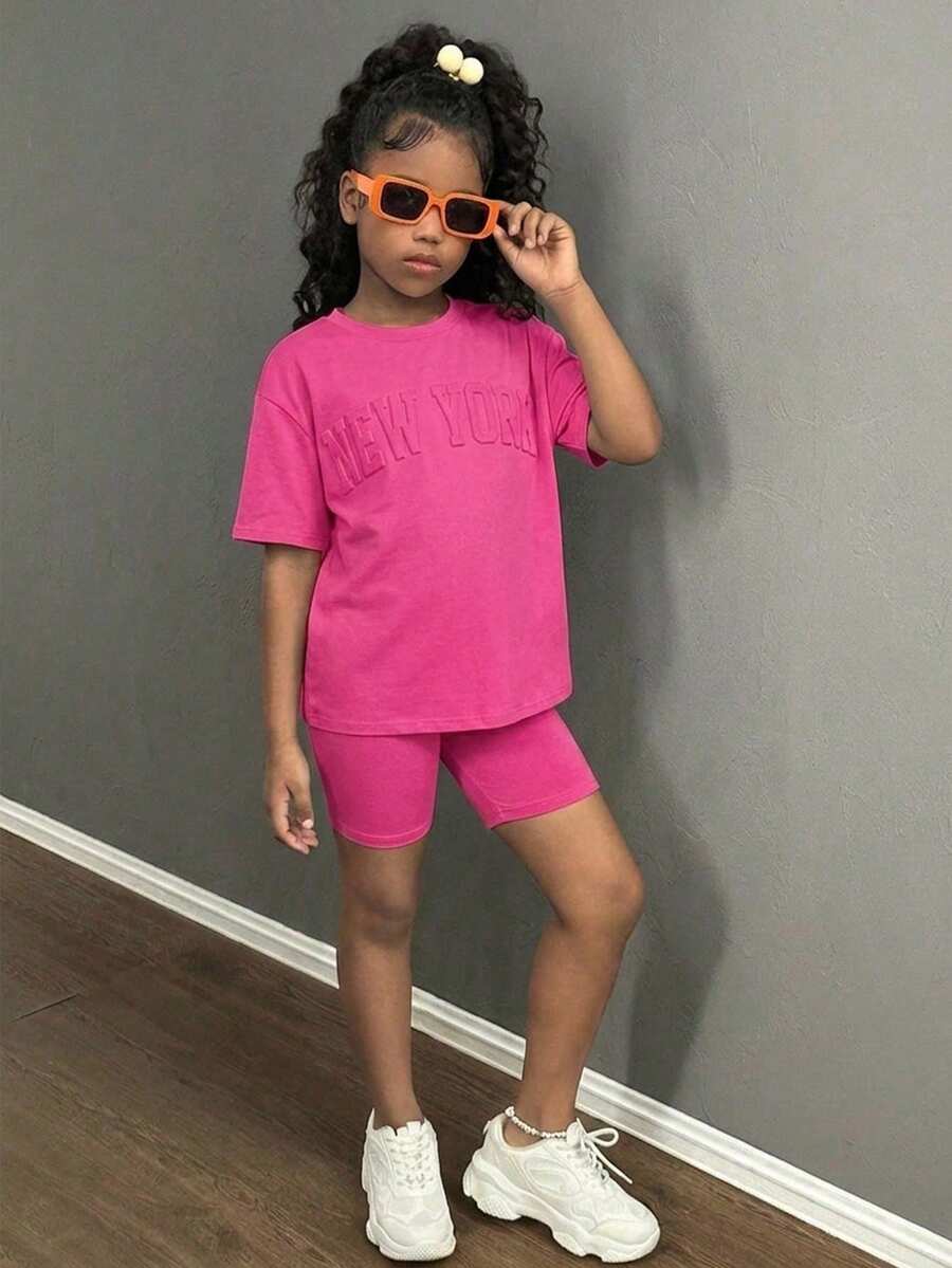 SHEIN Set casual da 2 pezzi per ragazze pre-adolescenti, composto da maglietta larga e pantaloncini skinny, colore magenta - Fucsia - Visualizzare 1