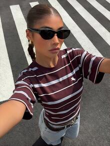 Muchica 休闲简约运动街头风百搭派对机场穿搭，蓝棕条纹小马图案印花，音乐节穿搭，女士夏季T恤 - 彩色 - 查看 5