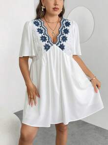 Enliva Plus-Size V-Neck Embroidered A-Line White Bohemian Style Dress, Casual And Versatile, Suitable For Round Body Types. - White - View 3