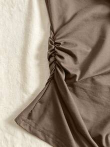 女士纯色简约露肩T恤，休闲日常穿着 - 棕色 - 查看 4