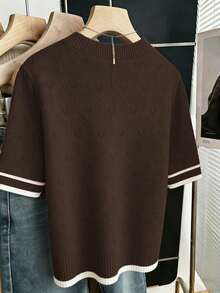 SHEIN Clasi Blusas femininas casuais para uso diário, simples, para o dia a dia, estilo urbano, versátil, elegante, para negócios, intelectual, com gola redonda, listradas, modelagem regular, manga curta, blocos de cores, cor damasco, modelagem solta e reta, estilo pulôver, tamanhos grandes, blusa de malha, blusa de gola redonda de manga curta marrom para primavera/verão, blusa feminina de malha marrom com gola redonda. - Castanho Café - Ver 2