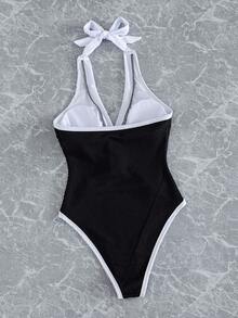 SHEIN Swim Chicsea 新款纯色黑白特殊面料仿纽扣深V连体衣，性感优雅沙滩度假泳装 - 黑與白 - 查看 5