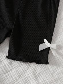 SHEIN Vintaside Kids 3件套女婴0-3岁春夏新款休闲运动弹力罗纹针织柔软三件套修身短裤，适合居家和户外穿着 - 黑色 - 查看 4