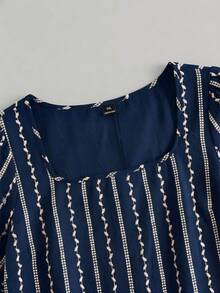 SHEIN VCAY Plus Size Embroidery-Look Print Square Neck Casual Versatile Short Sleeve Shirt, Summer - Navy Blue - View 4