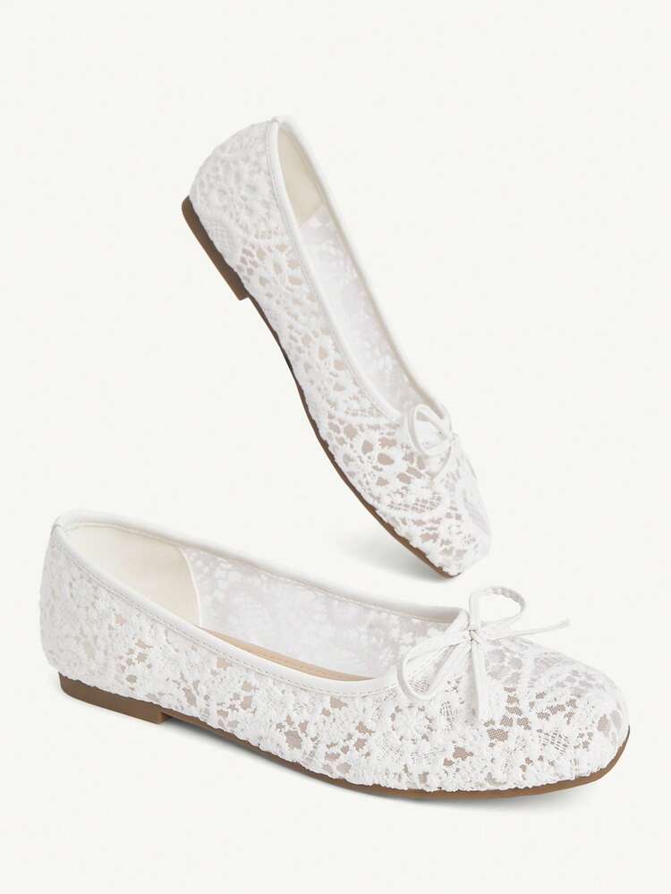 CUCCOO CHICEST Women's Square Toe Flat Bottom White Lace Mesh Fabric Bow Decoration Fashionable Simple Breathable Comfortable Daily Commuting Elegant Slip-On Shoes Women's Shoes