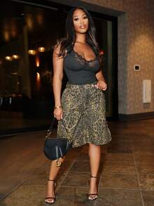 Chea Andrea Quần short denim thẳng tẩy trắng Cat Whisker 5 inch dành cho nữ - Nhiều màu - Xem 4