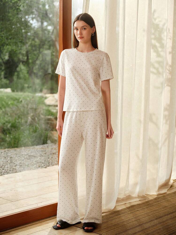 WOMEN'S POLKA DOT PRINT SHORT SLEEVE T-SHIRT AND SHORTS PAJAMA SET
