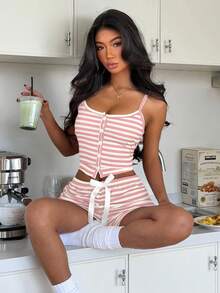 ZzzCrew Set Piyama Camisole & Celana Pendek Motif Garis Seksi dengan Hiasan Kancing - MultiWarna - View 1