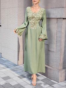 Yasmyna Elegant Embroidered Sequin Side Tie Waist Long Sleeve Flared Robe For Formal Occasions - Green - View 7