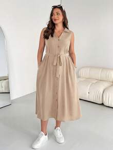 SHEIN Essnce Robe chemise mi-longue boutonné bleu foncé basique, ample et confortable, polyvalente pour le quotidien. Robe de travail pour femme, tenue d'aéroport, style simple, vêtements pour enseignante, tenue de bureau, robe col V avec poches, grande taille, printemps et été - Nude - Voir 6