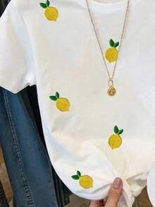 Tee-shirt décontracté à col rond et manches courtes pour jeune fille, imprimé numérique de citron. Confortable et à la mode pour le port quotidien en été, convient pour les voyages, plein de vitalité - Multicolore - Voir 4