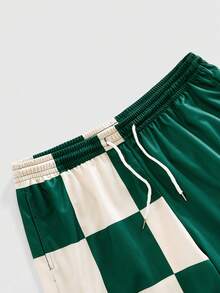 Vacation & Street Style Men's Checkered Collision Sports Casual Shorts - Green - View 3