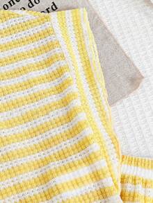 SHEIN Young Girls Round Neck Ruffle Trim Casual Striped Summer T-Shirt Set - Yellow - View 7