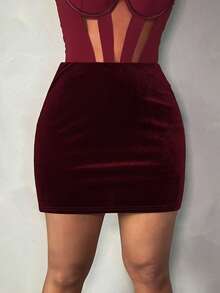 Dayanna Comas Damen Herbst/Winter Veloursleder Rock mit niedriger Taille in einfarbigem minimalistischem Design mit Hose, schwarzer Rock-Shorts, modische Outfits für Ausgehen, sexy Damenoutfits, Club Damenoutfits, Winterbekleidung für Frauen - Bordeaux - Übersicht 4