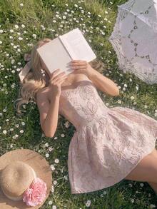 SHEIN 复古宫廷风女士粉色提花不对称下摆抹胸A字连衣裙，饰有蝴蝶结，适合派对、生日、宴会、花园派对、婚礼、新娘送礼会、下午茶、鸡尾酒会、粉色主题派对等场合。 - 粉色 - 查看 8