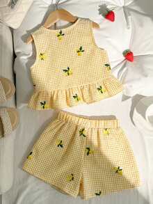 SHEIN Bộ đồ bé gái gồm áo hai dây và quần short in họa tiết kẻ caro chanh, buộc dây phía trước. - Màu vàng - Xem 2