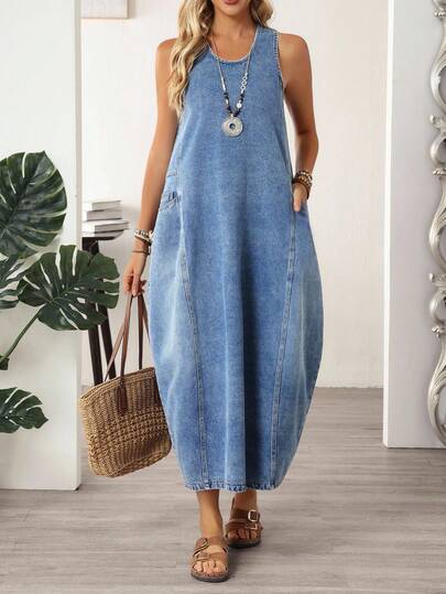 SHEIN CURVE+ Plus Size Women Round Neck Pocketed Casual Sleeveless Denim Dress