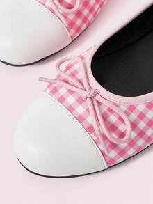 CUCCOO DOLLMOD Ladies Pink And White Plaid Pattern And Butterfly Decoration French Low Vamp Slip-On Ballet Flat-Soled Shoes Upper Two-Color Fabric Plaid Pattern Material Simple, Fashionable And Cute Retro Shoes Suitable For Four Seasons Office Commuting Wear - Pink white - View 4