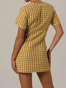 SHEIN Forever 21 春夏女士浪漫/舞会/正式/生日/90 年代服装/商务休闲女士/优雅/西装/外出/时尚/休闲/Y2k 服装/俱乐部/办公室/鸡尾酒会/复古/紧身/狂欢服装节日/搞笑/优雅/老钱/街头服饰/度假服装/乡村音乐会服装/工作服/朴素/春假/单身女郎服装/音乐会/坏人/基本款/毕业/ A 字裙/格子/短款/黄色迷你连衣裙 - 彩色 - 查看 5