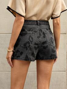 Selenza 女士时尚休闲豹纹水钻牛仔短裤，适合夏季度假，不含腰带 - 灰色 - 查看 2