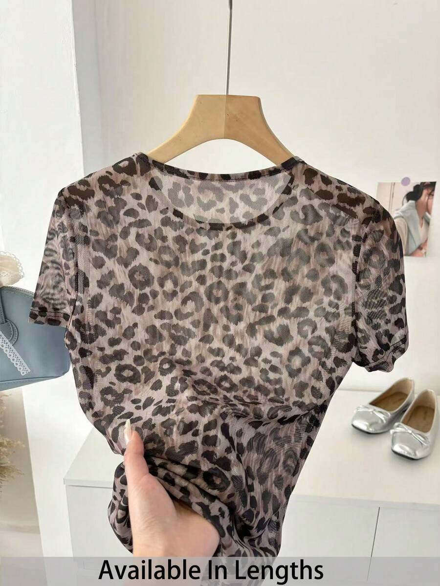 SHEIN PETITE CURVE Plus Size Women Retro Leopard Print Mesh Blouse, Casual Commute Elegant Fitted Shirt, Summer Tops, Summer Outfit For Women , Festival Outfits For Women , Beach Outfit For Women , Graduation , Graduation Outfit For Mother, Casual Blouses For Women,Vacation Outfits Women,Graphic Tees Women, Cheetah Print,Leopard Print , Brown Tulle Blouse , Brown Top,Suitable For Daily Wear, Festivals, Weddings, Commuting, School, Graduation, Shopping, Office, Outdoor, Beach, Breathable Mesh Top, Women's Short Sleeve Tops - Multicolor - View 1