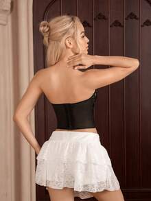 Top corto con parches de malla y bordado - Negro - Ver 2