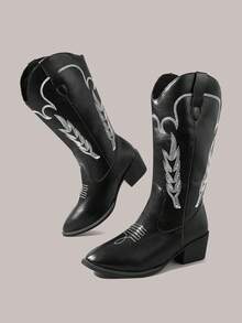 Styleloop Giày bốt nữ màu đen mũi nhọn gót thấp kiểu miền Tây, bốt cao cổ kiểu sinh viên, bốt da thêu họa tiết cổ chữ V, bốt cao đến giữa bắp chân. - Da đen - Xem 6