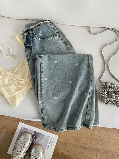 SHEIN Quần jeans ống rộng in hình trái tim có túi dành cho nữ, thoải mái và đa năng.