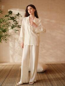 MOTF PREMIUM 2PCS WOMEN COMFY CONTRAST LACE LOUNGEWEAR SET - White - View 6