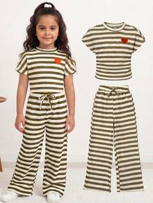 少女休闲度假优雅条纹提花针织修身褶皱短袖上衣和配套长裤套装 条纹套装 条纹两件套 条纹长裤 条纹上衣 少女套装 少女夏季套装 少女裤装 春夏条纹短袖套装 - 摩卡棕 - 查看 3
