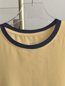 Resyla Women's Round Neck Contrast Trim Casual Everyday Short Sleeve T-Shirt - Multicolor - View 3