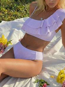 Swim Mod Conjunto de blusa corta con volantes de estampado floral y rayas aleatorias, y bikini de talla alta sexy para mujer, primavera/verano - Multicolor - Ver 2