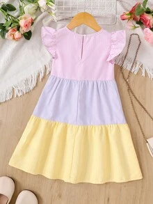 SHEIN Gaun Kasual Lucu untuk Anak Perempuan, Motif Garis-Garis Pink Tenun dengan Warna Kontras, Leher Bulat, dan Hem Berkerut, Cocok untuk Liburan Musim Panas. - MultiWarna - View 2