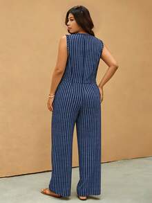 SHEIN Elaquor Conjunto de 2 piezas de camiseta sin mangas con botones delanteros a rayas y pantalones para talla grande, ideal para el verano - Multicolor - Ver 2