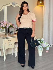 SHEIN Clasi 女士休闲衬衫，适合日常通勤、情人节、街头风等各种场合，百搭商务优雅知性风，圆领条纹修身短袖撞色杏色宽松直筒套头针织衫，大码可选，春夏款 - 紅木色 - 查看 8