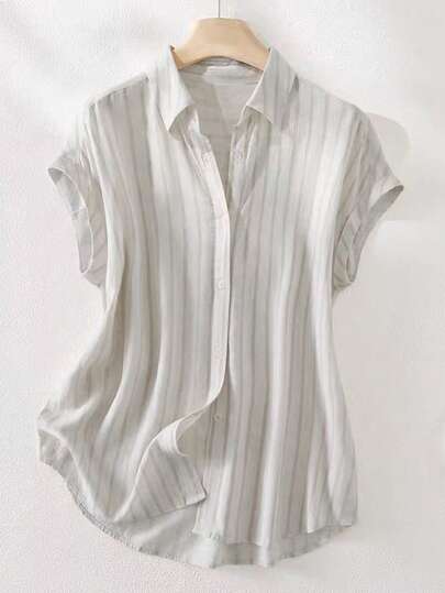 Franclia Nueva camisa de mujer de alta gama con cuello francés a rayas, elegante y con botones, para primavera/verano. Camisa de mujer para primavera/verano, camisa de vacaciones, blusa de manga corta, ropa de primavera, conjunto de verano, vacaciones, salida, Y2K, primavera, verano, vuelta al colegio, casual, playa, negocios, versátil, camisa a rayas de mujer