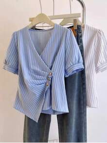 GlowEve CURVE 大码女式V领不对称条纹腰部休闲商务衬衫 - 藍色 - 查看 1