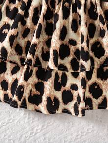 SHEIN Conjunto de 2 piezas para niña preadolescente con camiseta de punto de unicolor y falda con estampado de leopardo fruncida - Multicolor - Ver 5