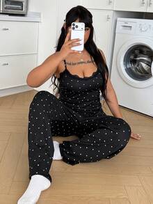 ZzzCrew Conjunto de pijama de camiseta de tirantes y pantalones con estampado de corazón y encaje en contraste para mujer talla grande, lindo y sexy, se puede usar como ropa exterior - Negro - Ver 10