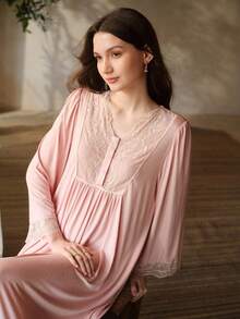 MOTF PREMIUM 撞色蕾丝V领休闲连衣裙 - 粉色 - 查看 6