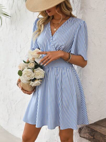 Breezaya Vestido corto casual/de trabajo con cuello en V y rayas para mujer