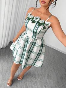 SHEIN Clasi Plus Size Women Minimalist Cute Fashion Woven Camisole Dress With Digital Floral Print And Trim Decoration, Short Style Holiday Party All White Summer - Green - View 1