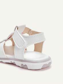 Cozy Pixies Một đôi sandal hình thỏ dễ thương khoét rỗng dành cho bé gái, giày đế mềm cho trẻ sơ sinh và trẻ nhỏ, sandal công chúa thoáng khí mùa hè cho bé, lý tưởng cho kỳ nghỉ hè bên bờ biển, dễ thương, vui nhộn và đa năng. - trắng - Xem 8