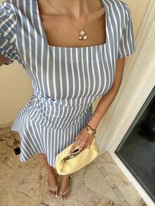 Ritzy Row 女士优雅通勤法式连衣裙，蓝白条纹编织，方领短袖，优雅女士连衣裙，夏季女士连衣裙，夏季套装，沙滩套装，沙滩裙，外出连衣裙，女士度假套装，度假连衣裙，女士休闲连衣裙，蓝白连衣裙，新款夏季女士连衣裙 - 藍色 - 查看 7