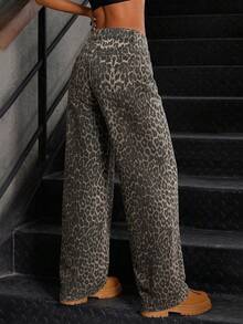 SHEIN Tall Jeans de mujer de pierna ancha y cintura baja con estampado de leopardo lavado de moda - Multicolor - Ver 2