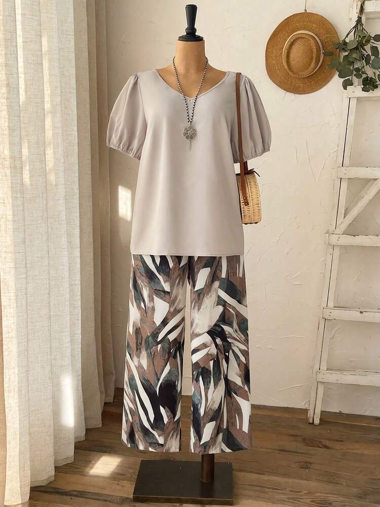 Plus Size Women's Versatile V-Neck Petal Sleeve Shirt And Casual Brush Print Pants 2-Piece Set