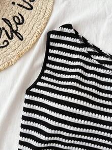 SHEIN Setelan 2 Potong untuk Remaja Perempuan Musim Panas, Bergaris Asimetris Bertekstur, Model Bahu Terbuka, Terdiri dari Kaos dan Celana Pendek - Hitam - View 4
