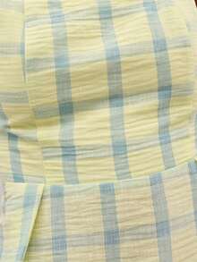 Nöista Bộ hai mảnh gồm áo tank top kẻ caro cổ vuông, dây đeo bản rộng, đường may tạo dáng, eo ôm sát, phối cùng áo thun kẻ sọc. Lý tưởng cho các bữa tiệc mùa hè, trang phục hàng ngày, kỳ nghỉ, mùa xuân, lễ Phục sinh, lễ hội âm nhạc, ngày đi biển. Thích hợp cho kỳ nghỉ sang trọng, đi chơi, đám cưới, tiệc tùng, lễ hội, kỳ nghỉ hè. - Nhiều màu - Xem 9