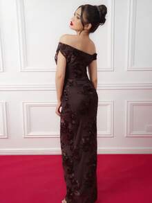 Criza Taa Sexy braunes, schulterfreies Partykleid mit aufwendiger Blumenstickerei. Ein schlichtes und elegantes Kleid, ideal für Partys, Treffen, Dates, Ausflüge, als Hochzeitsgastkleid, Geburtstagskleid oder für einen romantischen Abend. Beliebtes braunes Kleid für Hochzeitsgäste, langes Kleid in Schokoladenbraun. - Braun - Übersicht 2