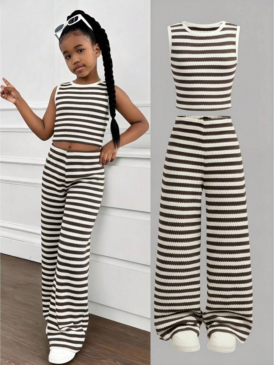 SHEIN Bộ đồ 2 mảnh thời trang thường ngày cho bé gái tuổi teen, chất liệu dệt kim, màu be kẻ sọc, gồm áo hai dây rộng và quần ống rộng, thích hợp cho kỳ nghỉ hè 2026. Bộ trang phục đa năng, phong cách mới nhất mùa xuân/hè 2026. - màu nâu - Xem 1